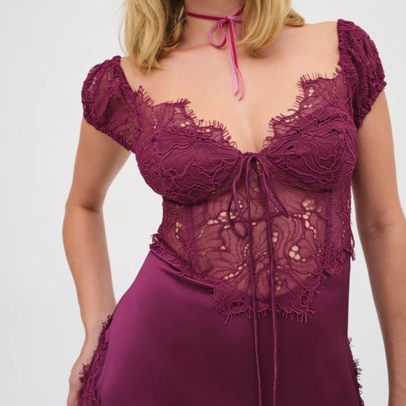 NWT *LAST ONE* Casey Maxi Dress in Purple - Picture 3 of 8